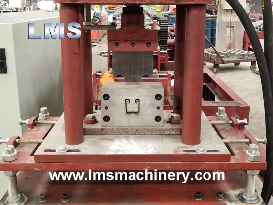  دعامة دعم قناة الصلب خط الانتاج الآلي