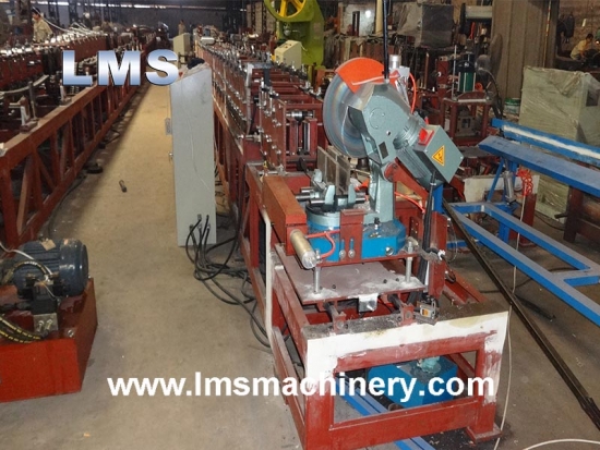 آلة تشكيل شعاع رولز مغلقة