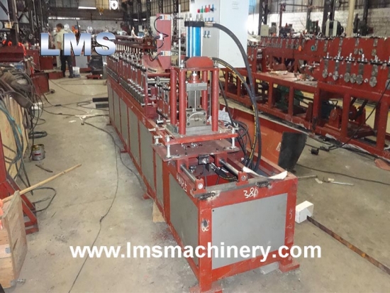 عبر تشكيل تستعد آلة